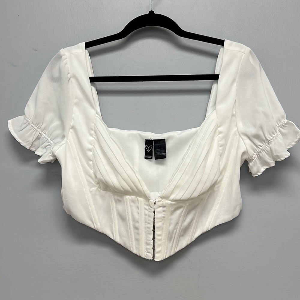 NWT Windsor Short Sleeve Corset Closure Cropped Top Size Large